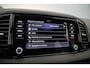 Skoda Karoq Sportline Business 1.5 TSI 150pk DSG Automaat Trekhaak, Panoramadak, Adaptive cruise control, Elektrische achterklep, LED matrix koplampen