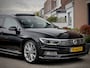 Volkswagen Passat Variant 2.0 TDI AUT6 HIGHLINE R-LINE 191PK 102D.KM!! PANODAK LEDER NAVI CAMERA DIGI-DASH APPLE-CARPLAY LED LMV PDC