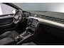 Volkswagen Passat Variant R-Line Business 1.5 TSI 150pk DSG Automaat Trekhaak, Panoramadak, LED matrix koplampen, Elektrische achterklep, Achteruitrijcamera