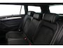 Volkswagen Passat Variant R-Line Business 1.5 TSI 150pk DSG Automaat Trekhaak, Panoramadak, LED matrix koplampen, Elektrische achterklep, Achteruitrijcamera