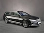 Volkswagen Passat Variant R-Line Business 1.5 TSI 150pk DSG Automaat Trekhaak, Panoramadak, LED matrix koplampen, Elektrische achterklep, Achteruitrijcamera