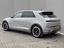 Hyundai Ioniq 5 Lounge AWD 77.4 kWh 325pk / Fabrieksgarantie tot 02-2029 / 8 jaar Batterijgarantie  / Origineel NL auto /  Accu SOH 100%  /Panoramadak /  Allseason / Trekgewicht 1600 Kg / HUD / Apple Carplay Android Auto / Stuur-, Stoel en Achterbank verwarming / Bose Audio Systeem /