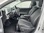 Hyundai Ioniq 5 Lounge AWD 77.4 kWh 325pk / Fabrieksgarantie tot 02-2029 / 8 jaar Batterijgarantie  / Origineel NL auto /  Accu SOH 100%  /Panoramadak /  Allseason / Trekgewicht 1600 Kg / HUD / Apple Carplay Android Auto / Stuur-, Stoel en Achterbank verwarming / Bose Audio Systeem /