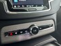 Volvo XC90 T8 Plug-in hybrid AWD Ultra Dark | Panoramadak | 360° camera | Luchtvering | Head-up Display | Bowers & Wilkins | Stoelventilatie | Stoel- en Stuurverwarming | Trekhaak