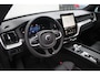 Volvo XC60 2.0 T6 Plug-in hybrid AWD Plus Black Edition Adaptive Cruise & Pilot Assist | Panoramisch Schuif-/Kanteldak | 360-Camera | Harman Kardon Premium Audio | Draadloze Telefoonlader
