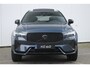 Volvo XC60 2.0 T6 Plug-in hybrid AWD Plus Black Edition Adaptive Cruise & Pilot Assist | Panoramisch Schuif-/Kanteldak | 360-Camera | Harman Kardon Premium Audio | Draadloze Telefoonlader