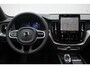 Volvo XC60 2.0 T6 Plug-in hybrid AWD Plus Black Edition Adaptive Cruise & Pilot Assist | Panoramisch Schuif-/Kanteldak | 360-Camera | Harman Kardon Premium Audio | Draadloze Telefoonlader