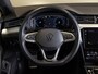 Volkswagen Passat Variant 1.5 TSI R-Line Business + / 150pk / Panorama dak / Achteruitrij camera / Stoelverwarming /