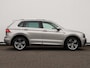 Volkswagen Tiguan 1.4 TSI ACT R-Line 150PK | Led Plus | Panoramadak | Trekhaak | Navigatie | Stoelverwarming | Digitaal dashboard