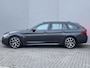 BMW 5-Serie Touring 530e High Executive Automaat / Accu SOH 100% / M Sportpakket / Elektrisch wegklapbare trekhaak / Trekgewicht 1700 kg / elektrisch glazen panorama-dak / Stuur-, en Stoel verwarming / Climate control /