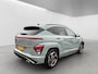Hyundai Kona 1.6 GDI 141pk HEV N-Line Sky | Premium audio | 360 camera | Bestuurdersstoel met geheugen | Adaptive cruise control | Dodehoek detectie | Full LED koplampen | Schuif-kanteldak | Stoelverwarming | Stoelventilatie | Stuurverwarming