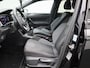 Volkswagen Polo 1.0 TSI R-Line 95 PK | Digital Cockpit | LED | Navigatie | Parkeercamera | Keyless | Stoelverwarming |