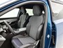 Peugeot e-5008 SUV Allure Avantage 73 kWh 210pk | Accu SOH 99,1% | 502km WLTP Actieradius | Navigatie | 360° Camera | Verwarmd stuurwiel | Adaptieve Cruise Control | Climate Control | Parkeersensoren v+a | Dodehoeksensor | Led koplampen | Keyless | Draadloze Apple Carplay / Android Auto + Telefoonlader | Donker getint glas | 19" Lichtmetalen velgen |
