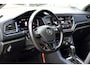 Volkswagen T-Roc 1.5 TSI 150pk Automaat R-Line | ACC | Navigatie | Winterpakket