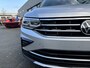 Volkswagen Tiguan 1.4 TSI 245pk eHybrid Elegance DSG Automaat Panoramadak / LED Matrix verlichting / Navigatie / PDC+Camera / App-Connect Stoel en Stuurverwarming / Elektr. a. klep / Side-en lane assist / Ergo active stoel
