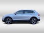 Volkswagen Tiguan 1.4 TSI 245pk eHybrid Elegance DSG Automaat Panoramadak / LED Matrix verlichting / Navigatie / PDC+Camera / App-Connect Stoel en Stuurverwarming / Elektr. a. klep / Side-en lane assist / Ergo active stoel