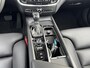 Volvo V60 2.0 T4 R-DESIGN I P-CAMERA I LEDEREN BEKLEDING I ADAPT. CRUISE CONTROL I APPLE CARPLAY