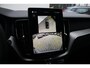 Volvo XC60 2.0 T6 Plug-in hybrid AWD Business Edition Adaptieve cruise control | Harman Kardon Geluidsinstallatie | Stoelen voor verwarmbaar | Stuurwiel verwarmbaar | Pilot assist | Extra getinte ramen achter | 360 graden camera