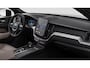 Volvo XC60 2.0 T6 Plug-in hybrid AWD Business Edition Adaptieve cruise control | Harman Kardon Geluidsinstallatie | Stoelen voor verwarmbaar | Stuurwiel verwarmbaar | Pilot assist | Extra getinte ramen achter | 360 graden camera