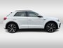 Volkswagen T-Roc 1.5 TSI 150pk R-Line DSG Automaat Panoramadak / Leder / IQ LED verlichting / 19"LM / Navigatie / App-connect / Camera Stoel+stuur verwarming / Elctr. a.klep / PDC