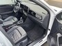 Volkswagen T-Roc 1.5 TSI 150pk R-Line DSG Automaat Panoramadak / Leder / IQ LED verlichting / 19"LM / Navigatie / App-connect / Camera Stoel+stuur verwarming / Elctr. a.klep / PDC