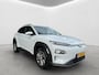 Hyundai Kona Electric EV 64kWh 204pk | Camera | Premium Audio | Carplay | Adaptive cruise control | Trekhaak | Dodehoek detectie | Head-up display | Keyless entry | Navigatie