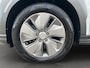 Hyundai Kona Electric EV 64kWh 204pk | Camera | Premium Audio | Carplay | Adaptive cruise control | Trekhaak | Dodehoek detectie | Head-up display | Keyless entry | Navigatie