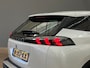 Peugeot e-2008 EV Active Pack 50 kWh LED | 16" Lichtmetaal | Parkeersensoren Achter | Carplay | Cruise | Bluetooth | Climate Control | Airco (automatisch) | Apple Carplay/Android Auto|telefoonintegratie premium | Bluetooth telefoonvoorbereiding