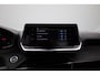 Peugeot e-2008 EV Active Pack 50 kWh LED | 16" Lichtmetaal | Parkeersensoren Achter | Carplay | Cruise | Bluetooth | Climate Control | Airco (automatisch) | Apple Carplay/Android Auto|telefoonintegratie premium | Bluetooth telefoonvoorbereiding