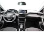 Peugeot e-2008 EV Active Pack 50 kWh LED | 16" Lichtmetaal | Parkeersensoren Achter | Carplay | Cruise | Bluetooth | Climate Control | Airco (automatisch) | Apple Carplay/Android Auto|telefoonintegratie premium | Bluetooth telefoonvoorbereiding