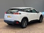 Peugeot e-2008 EV Active Pack 50 kWh LED | 16" Lichtmetaal | Parkeersensoren Achter | Carplay | Cruise | Bluetooth | Climate Control | Airco (automatisch) | Apple Carplay/Android Auto|telefoonintegratie premium | Bluetooth telefoonvoorbereiding