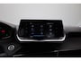 Peugeot e-2008 EV Active Pack 50 kWh LED | 16" Lichtmetaal | Parkeersensoren Achter | Carplay | Cruise | Bluetooth | Climate Control | Airco (automatisch) | Apple Carplay/Android Auto|telefoonintegratie premium | Bluetooth telefoonvoorbereiding
