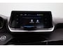Peugeot e-2008 EV Active Pack 50 kWh LED | 16" Lichtmetaal | Parkeersensoren Achter | Carplay | Cruise | Bluetooth | Climate Control | Airco (automatisch) | Apple Carplay/Android Auto|telefoonintegratie premium | Bluetooth telefoonvoorbereiding