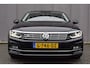 Volkswagen Passat Variant 1.4 TSi Automaat Highline R-Line Panoramadak | LED | Virtual | Carplay | Leder/Alcantara | Camera