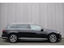 Volkswagen Passat Variant 1.4 TSi Automaat Highline R-Line Panoramadak | LED | Virtual | Carplay | Leder/Alcantara | Camera