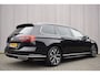 Volkswagen Passat Variant 1.4 TSi Automaat Highline R-Line Panoramadak | LED | Virtual | Carplay | Leder/Alcantara | Camera