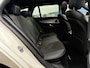 Mercedes-Benz E-klasse 200 AMG Pakket Automaat Panorama Alcantara/Leder Xenon 360Camera Navi Cruise Climate