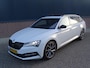 Skoda Superb Combi 1.5 TSI ACT Sportline Business AUTOMAAT | ALCANTARA SPORT INTERIEUR | PANORAMADAK | NAVIGATIE | CAMERA | SFEERVERLICHTING | CRUISECONTROL | PARKEERSENSOREN | ELEKTRISCHE STOELEN | AFNEEMBAAR TREKHAAK | VIRTUELE DISPLAY |