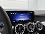 Mercedes-Benz EQB 250+ Business Solution 71 kWh |  Widescreen display | Stoelverwarming voor | Sfeerverlichting | Parkeerpakket met achteruitrijcamera | Highbeam Assist | EASY PACK achterklep |