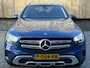Mercedes-Benz GLC 300e 4MATIC Automaat | Vol leer | LED verlichting | Stoelverwarming | Elektrisch verstelbare stoelen | Blauw metallic | Climate & Cruise control | Getint glas | DAB | Achteruitrijcamera