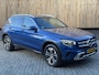 Mercedes-Benz GLC 300e 4MATIC Automaat | Vol leer | LED verlichting | Stoelverwarming | Elektrisch verstelbare stoelen | Blauw metallic | Climate & Cruise control | Getint glas | DAB | Achteruitrijcamera