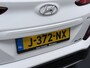 Hyundai Kona Electric EV 64kWh Leer Warmtepomp Camera Adap. Cruise + stop&go Apple Carplay Android Comfort Ecc Pdc Navi* Isofix DAB Led Lmv 17" Lane Assist FCA Keyless 1e Eigenaar Origineel Nederlandse Auto
