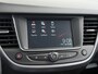 Opel Crossland T 131PK AUT-6 Apple Carplay Android Auto Navi* Ecc Cruise Control Camera Stoel+Stuurverwarming Pdc Elegance DAB Bluetooth Lane Assist Led Winter Pakket Parkeer Pakket Mooie en complete Opel Crossland! € 32.000 nieuw! EURO6