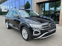 Volkswagen T-Roc 1.5 TSI 150pk DSG Style Carplay | Camera | Keyless | Elek. Achterklep | Rijklaar incl. garantie