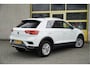 Volkswagen T-Roc 1.0 TSI Style BJ2021 Lmv 16" | Led | Pdc | App-Connect | Navigatie (Niet vrijgeschakeld) | Climate control | Cruise control | Extra getint glas