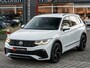 Volkswagen Tiguan 1.4 TSI eHybrid R-Line Business+ BLACK OPTIC IQ LIGHT CAMERA TREKHAAK 19 INCH APPLE CARPLAY DODEHOEK