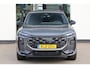 Audi Q3 1.5 200kW e-hybrid S edition 272PK / 200kW DSG, Panoramadak, trekhaak, S-Line in- en exterieur, leder / kunstlederen bekleding, exterieur pakket zwart optiek virtual cockpit plus met 11,9 " Oled MMI navigatie plus PRO Ambiente verlichting verwarmbaar sportstuurwiel afgevlakt Audi Phone box privacy glas tech plus pakket 3 zone clima 4 jaar garantie tot 120.000km zwarte hemel comfort sleutel met elektrische achterklep 20" LMV Tripod Feature pakket digitale LED Matrix Led achterlichten PRO