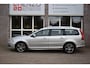 Volvo V70 2.5T Youngtimer Trekhaak Automaat Cruise Camera Stoelv