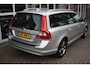 Volvo V70 2.5T Youngtimer Trekhaak Automaat Cruise Camera Stoelv