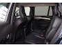 Volvo XC90 T8 Recharge AWD Plus Dark - IntelliSafe Assist & Surround - Adaptieve LED koplampen - Parkeercamera achter - Verwarmde voorstoelen, stuur & achterbank - Parkeersensoren voor & achter - Elektr. bedienb. voorstoelen met geheugen - Draadloze tel. lader - Extra getint glas - 20' LMV